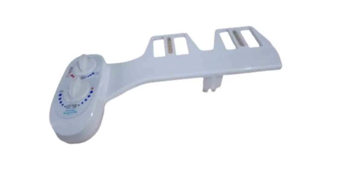 Bidet - hot and cold water nozzle - Compatible on standard toilet seat (New)